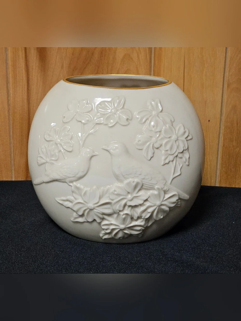 Lenox Four Seasons Vase Collection SPRING Dove Dogwood Off White 8